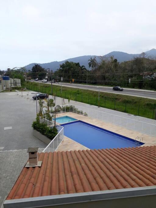 Apto Em Ubatuba Divisa Com A Praia De Itagua E Facil Acesso As Praias Fica Ao Lado Do Atacado Tenda Da Rodovia Rio Santos Eksteriør bilde